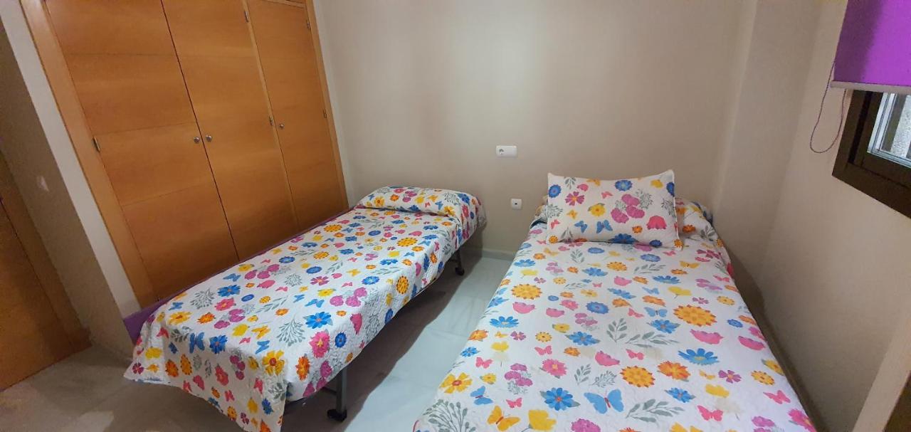 Apartamento Ciudad De Rota Luaran gambar